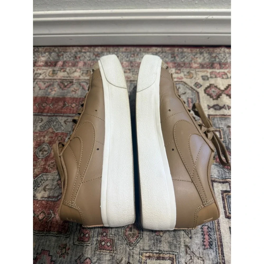 Nike Blazer Low Platform Sesame White Leather Sneakers DJ0292-200 Womens 8.5